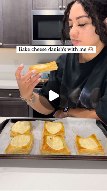 Taylor Johnson | Las Vegas Realtor ®️ on Instagram: "Sooo flaky & delicious. Stop over paying for cheese danish’s and start making them yourself 🥰   Super quick. Super easy.   1 roll of puff pastry will make 6 danishes. So simply double this recipe for 12.   1/2 block of cream cheese  1/4 cup of sugar  About 1tsp of vanilla  And a pinch of salt   * disclaimer, I NEVER measure so just do what feels right 😉   Mix your ingredients  Brush the egg wash on your puff pastry  Scoop your cream cheese mixture to the center of the ‘danish’   Bake in the oven at 400° for 15 minutes.   Enjoy!   #home #cooking #cheesedanish #lasvegas" Strawberry Danish Puff Pastries, Cream Cheese Danish With Puff Pastry, How To Use Puff Pastry, Puff Pastry Cream Cheese Danish, Cream Cheese Danish With Crescent Rolls, Puff Pastry Cheese Danish, Cream Cheese Filling For Pastry, Cream Cheese Danish Puff Pastry, Puff Pastry Breakfast Recipes