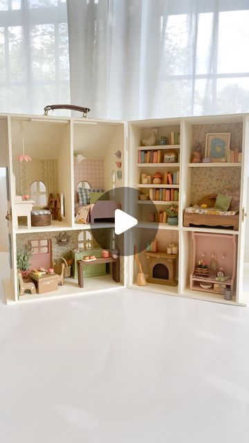 Exterior Doll House Ideas, Michaels Dollhouse Diy, Michaels Dollhouse, Miniature Diorama Diy, Diy Barbie Dream House, Barbie Doll House Makeover, Dollhouse Decorating Ideas, Doll House Makeover, Maileg Dollhouse