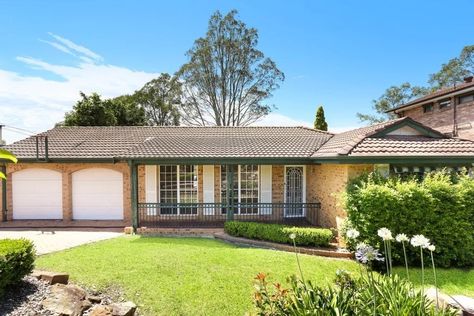 Old House Renovation Exterior, Light Brick House Exterior, 70s Home Exterior, 80s House Exterior, Contemporary Renovation, Yellow Brick Houses, Brick House Exterior Makeover, Investing In Property, 80s Beach