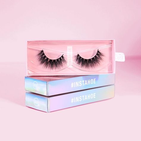 Eye Lash Photography, Eyelash Brands, Pretty Lashes, Diy Eyelash Extensions, Lashes Logo, Photoshoot Makeup, Beauty Photoshoot, Eye Lash Packaging, Silk Lashes