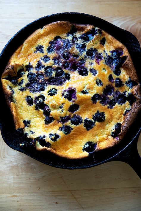 Fresh Lemon-Blueberry Dutch Baby | Alexandra's Kitchen Blueberry Dutch Baby, Dutch Baby Recipe, Dutch Baby, Blueberry Pie, Weekend Breakfast, Blueberry Recipes, Sweet Tarts, Breakfast Brunch Recipes, Cast Iron Skillet