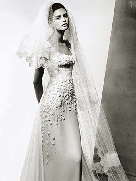 Valentino wedding dress... a dream Valentino Bridal, Valentino Wedding Dress, Ugly Dresses, Valentino Dress, Gorgeous Wedding Dress, Fall Wedding Dresses, Bridal Inspiration, Gorgeous Wedding, Veil