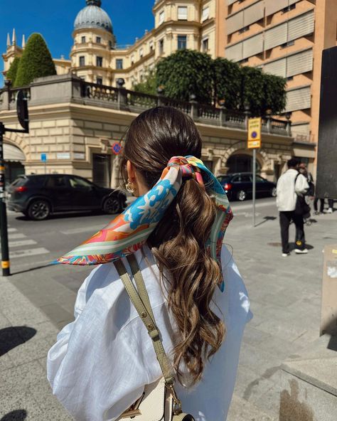 CAMILA COELHO no Instagram: “being a tourist 📍 #stockholm” Scarf Aesthetic, Back Pose, Brown Hair With Blonde Highlights, Blonde Hair Looks, Casual Day Outfits, Penteado Cabelo Curto, Good Hair Day, Dream Hair, Scarf Hairstyles