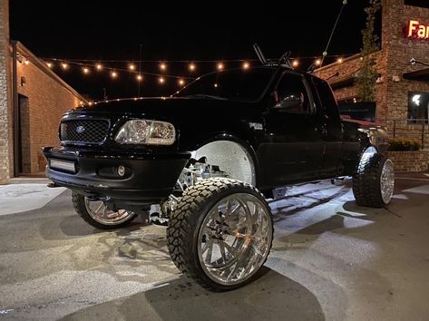 WE'RE ACTIVE!’s Instagram profile post: “@briceadams54 #10thgenf150 #f150 #ford #lifted #liftedtruck #truck #sema #4x4 #offroad #squat #crewcab #singlecab #trucks #yeeyee #squatted…” Squatted Truck, Squatted Trucks, Prayer Tattoo, Drift Kart, Welding Trucks, Gmc Suv, Ford Trucks F150, Future Trucks, Trucks Ford