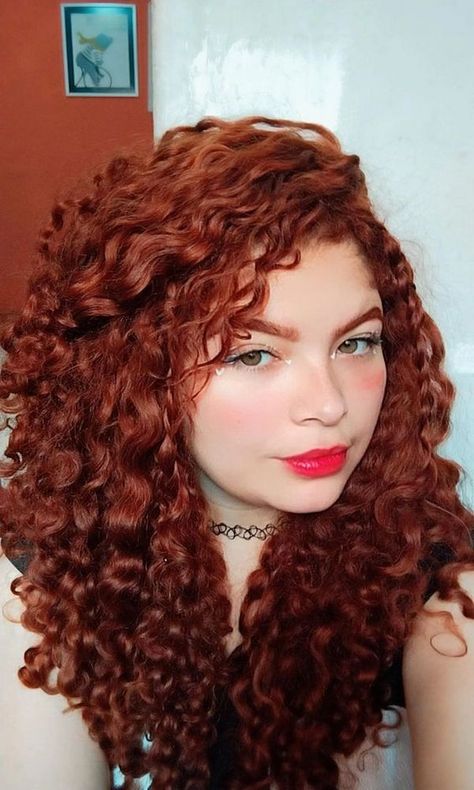 Red Waterfall of Curles Red Curly Hair Dyed, Redhead Curly Hair, Curly Hair Styles Long, Red Waterfall, Curly Hairstyles Ideas, Dark Ginger Hair, Hair Long Curly, Long Curly Hairstyles, Curly Hair Long