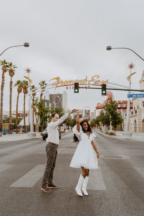 Vegas Engagement, Las Vegas Engagement, Little White Chapel, Las Vegas Elopement, Downtown Las Vegas, Las Vegas Wedding, 100 Layer Cake, La Wedding, Drive Through