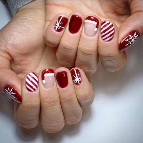 For those that love to dress up their nails for the holidays here is a list of nail designs you can try on short nails. If you have Christmas joy then these designs are definitely filled with them. #Christmasnaildesigns #Christmasnailart #Naildesignsonshortnails #nailartonnatural nails Christmas Nails Short, Shorter Nails, Flame Nails, Xmas Nail, Xmas Nail Art, Nails 2017, Red Christmas Nails, Nails Natural, Cute Christmas Nails