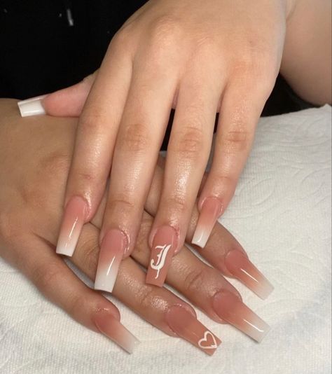 Nail Designs With E Initial, Acrylic Nails With J Initials On Them, Nail Acrylic With Initial, Y Initial On Nails, Nail Idea Initials, Long Acrylic Nails Coffin With Initials, Ombre Acrylic Nails With Initial, Pink Nails With D Initial, Acrylic Nails With N Initials