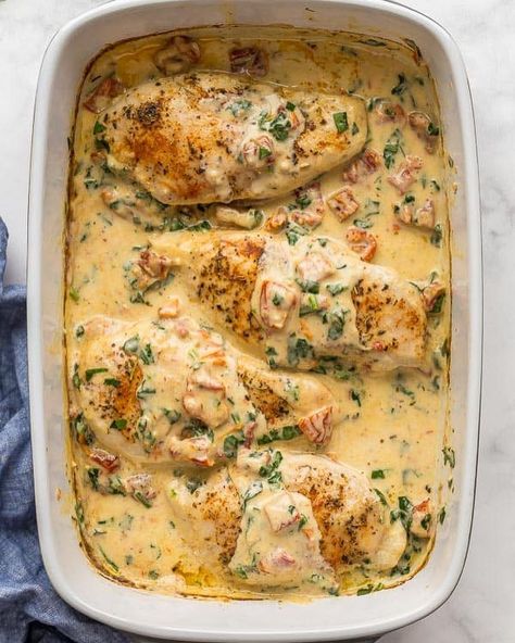 Ashley | Easy Family Meals on Instagram: “Making something special for the New Year this weekend? This (Baked!) Tuscan Chicken is at the top of my list! 🥰 It’s ready in 30 minutes…” Tuscan Chicken Bake Recipes, Low Carb Love Tuscan Chicken Bake, Baked Chicken Meal Ideas, Tuscan Chicken Recipes, Baked Tuscan Chicken, Italian Chicken Breast, Perfect Baked Chicken Breast, Perfect Baked Chicken, Protein Ideas