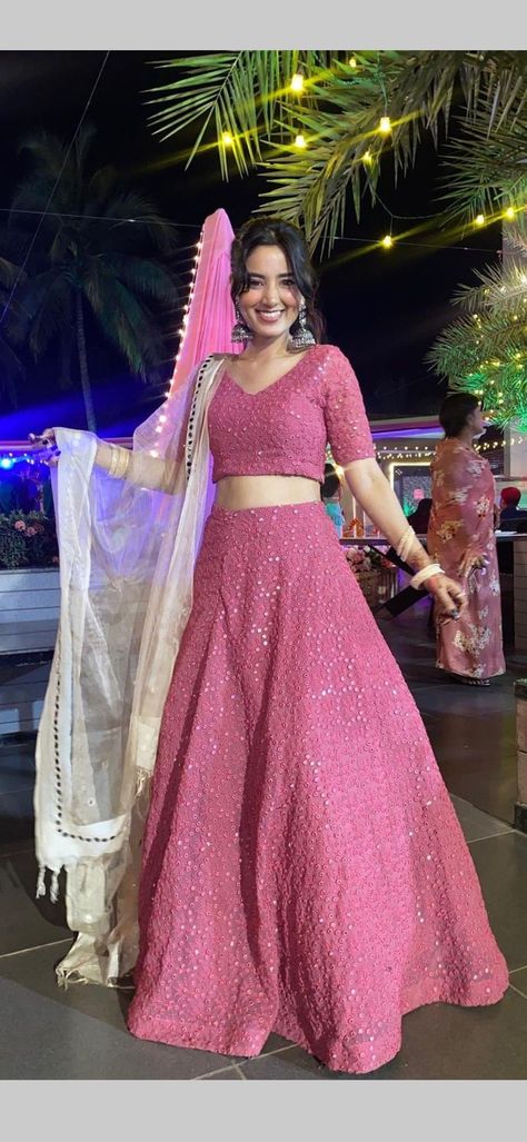 Discover the epitome of elegance and style with our collection of Pakistani Lehengas! From indie vibes to rocker chic, we have the perfect Lehenga for every occasion. Explore the latest designs featuring intricate embroidery and stunning details, ideal for weddings, mehndi ceremonies, or any special event. Embrace the simplicity and classiness of Pakistani Lehengas while making a statement on... Aesthetic Lahenga Design, Ghagras Simple, Lehenga Design For Girl, Lehanga For Party Wear, Lehanga Dresses Indian, Ghagra Look For Wedding, Girls Lehnge Design, Very Simple Lehenga, Party Lehnga Designs