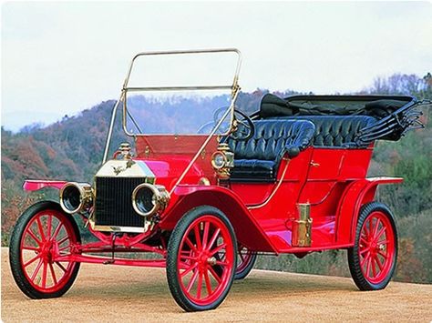 1908-ford-model-t Carros Retro, Old Fords, Ford Classic Cars, Old Classic Cars, Concept Car Design, Fancy Cars, Model T, Vintage Trucks, Car Ford