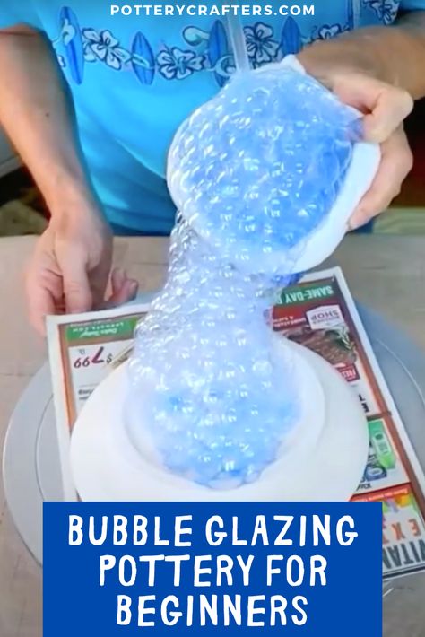 Bubble Glaze Pottery, Bubble Glazing, Pottery Easy, Pottery For Beginners, Glazing Pottery, Glaze Pottery, Beginner Pottery, Bubble Painting, Pottery Videos