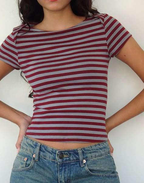 Image of Ralina Short Sleeve Top in Mulberry Grey Stripes Stripe Top Outfit, Grey Top Outfit, Striped Top Outfit, Maladaptive Daydreaming, Fashion Vibes, Ideal Wardrobe, Thrifted Outfits, Party Dress Long Sleeve, Stripe T Shirt