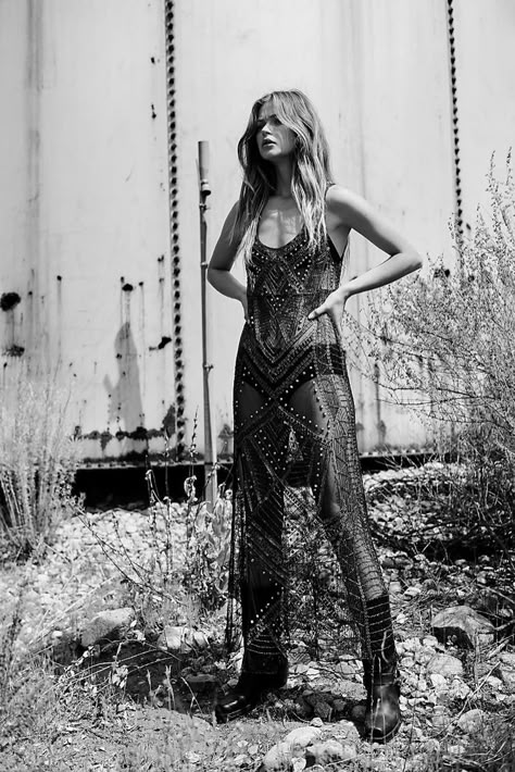 Intimately Free People Emily Stud Maxi Slip Diane Keaton Style, Bohemian Diesel, Kimono Floral, Diane Keaton, Moda Chic, Mode Boho, Dreamy Dress, Maxi Robes, Fashion Shoot