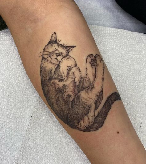 Makenna (@maken.ink) • Instagram photos and videos Cat Tattoo Stomach, Artistic Cat Tattoo, Cat Tattoo Memorial, Cat Memorial Tattoo, Tattoo Memorial, Michigan Tattoos, Cat Portrait Tattoos, Patchwork Tattoos, Zelda Tattoo