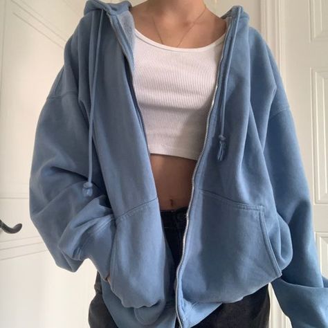 pinterest | oliviamariko Lounge Fashion, Mode Ulzzang, Mode Hipster, Sweatpants Outfit, Populaire Outfits, Tumblr Outfits, Ținută Casual, Mode Ootd, Winter Trends