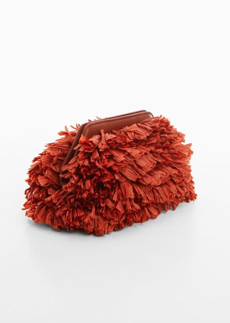 Fringed clutch bag -  Women | Mango United Kingdom Dip Manicure, Fringe Clutch, Statement Clutch, Mango Outlet, Color Naranja, Pretty Eyes, Knitting Accessories, Medium Bags, Top Dress