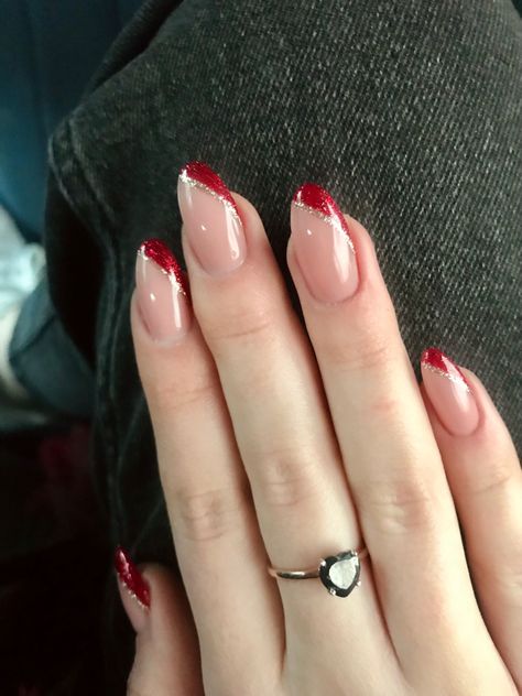 Red And Silver Tip Nails, Red And Gold French Tip Nails Almond, Red Nails For Wedding Guest, Holiday Nails Elegant, Nails To Go With A Red Prom Dress, Nails For Dark Red Dress, Red Tip Nails Christmas, Red Prom Dress Nails Ideas, French Red Nails Ideas