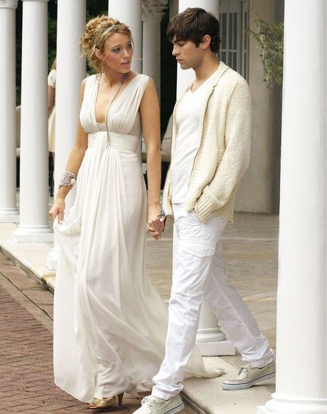 Gossip Girl Season 2, Gossip Girl Serena, Estilo Gossip Girl, Celebrity Prom Dresses, Nate Archibald, Chace Crawford, Celebrity Wedding Dresses, Serena Van Der Woodsen, 파티 드레스