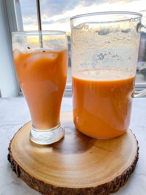 Jamaican Carrot Juice Recipe, Boil Carrots, Carrot Juice Recipe, Alcohol Spirits, Cocktail Juice, Veggie Juice, Carribean Food, Carrot Juice, Rum Cocktail