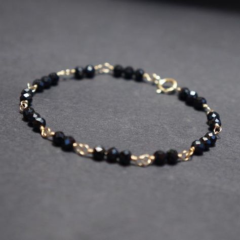 Black Beads Bracelet Gold, Black Bracelet Women, Ball Jewellery, Silver Anklets Designs, Silver Bracelet Designs, Black Spinel Bracelet, Natural Necklace, Black Diamond Bracelet, Baby Rings