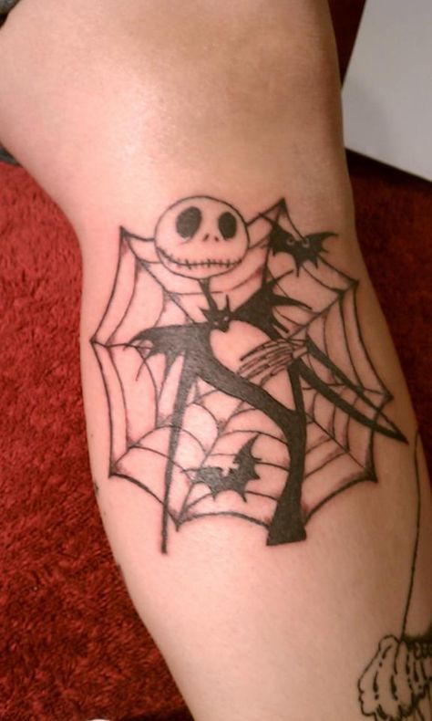 Jack Skellington Tattoo Skellington Tattoo, Horror Tattoo Ideas, Jack Skellington Tattoo, Tim Burton Tattoo, Jack Tattoo, Nightmare Before Christmas Tattoo, Pumpkin Tattoo, Embroidery Tattoo, Tato Henna