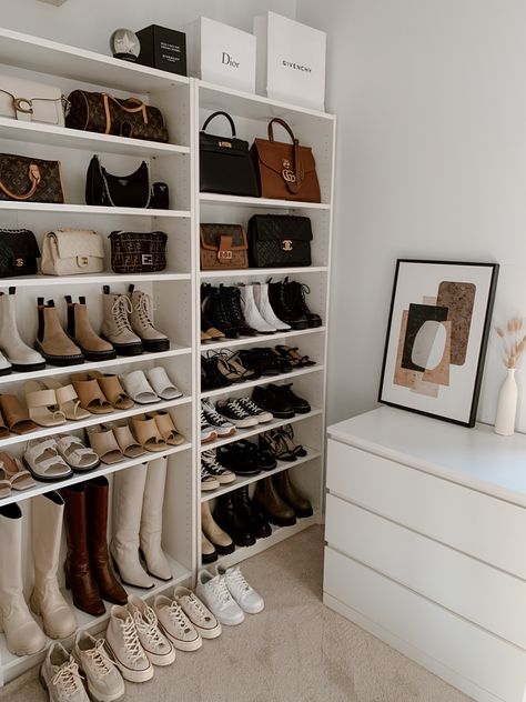 Shoes Closet Aesthetic, Shoe Closet Inspiration, Bathroom Decor Ideas On A Budget, Bathroom Counter Decor, Dressing Room Closet, Dream Closet Design, Closet Renovation, Closet Layout, Colors Schemes