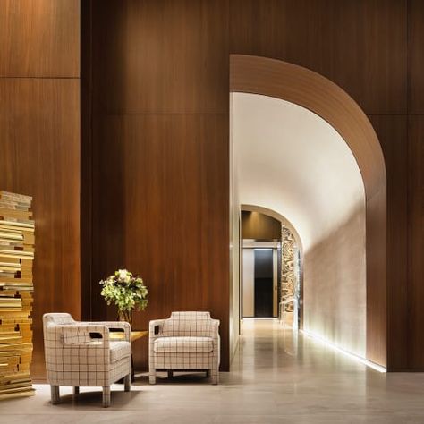 See Rua Ipanema by Yabu Pushelberg at Four Seasons Hotel New York Downtown, New York | Wescover Yabu Pushelberg, Downtown New York, التصميم الخارجي للمنزل, Hotel Interior Design, Lobby Design, 아파트 인테리어, Hotel Interiors, Hotel Decor, Design Del Prodotto