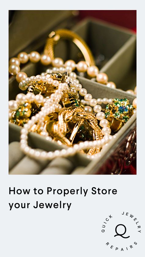 It's important to store your jewelry the right way in order to keep your precious pieces in good condition! Here's a guide on what to know. How to organize jewelry. How to keep jewelry together. Jewelry storage. How To Store Your Jewelry, How To Store Jewelry, Untangle Necklace, Homemade Jewelry Cleaner, Organize Jewelry, Jewelry Hacks, Jewelry Tips, Heirlooms Jewelry, Jewelry Accessories Ideas