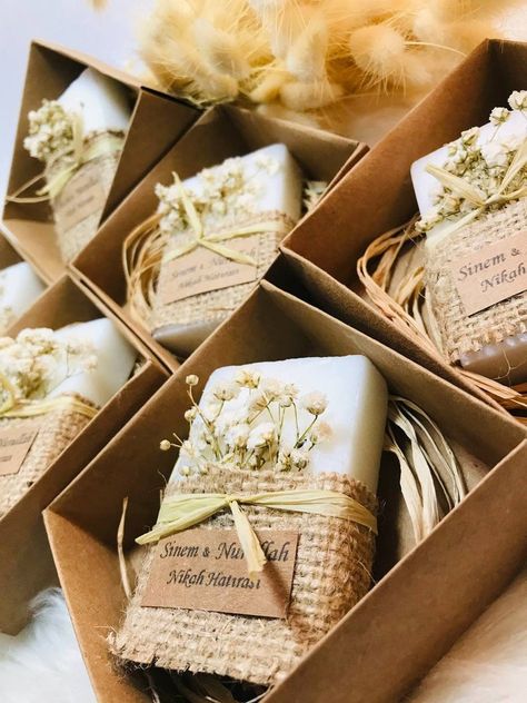 Handmade Personalised Soap Gifts Wedding thank you gift for | Etsy Wedding Favors Soap Handmade, Wedding Thank You Photo, Cute Soap Packaging Ideas, Thank You Gift Ideas For Wedding Guests, Soap Gift Box Ideas, Soap Packing Ideas, Wedding Favors Soap, Labeling Ideas, Soap Wrapping