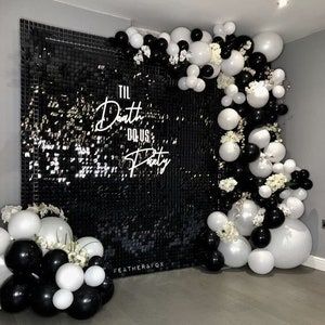 94 Pcs Black Gold White Organic Balloon Garland Arch Kit | Etsy Balloon Backdrop Black And White, Balloon With Backdrop, Black And White Birthday Backdrop, Black And White Balloon Backdrop, Black And White Party Backdrop, Fiestas Black And White, Black And White Balloon Decorations, Birthday Decorations Black And White, Black Decorations Party