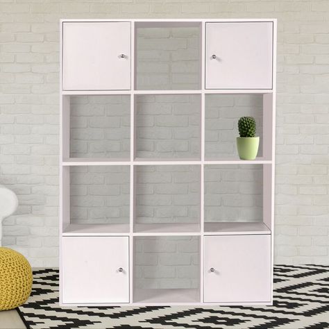 Mobilier d'intérieur > Meuble de salon > Bibliothèque et étagère > Bibliothèque et étagère sur pied IDMARKET, Les meubles cubes n'ont pas fini de vous surprendre ! Avec son design contemporain épuré, cette bibliothèque cubique 12 cases se mariera à merveille avec tous les styles déco modernes. Livrée avec plusieurs portes de placard assorties, cette étagère se personnalise selon vos besoins ! Modulez-les comme vous le souhaitez pour un espace de rangement 100% personnalisé. Rangez-y tous vos liv Etagere Cube, Bibliotheque Design, Style Deco, Shelving Unit, Shelves, Home Decor, Home Décor