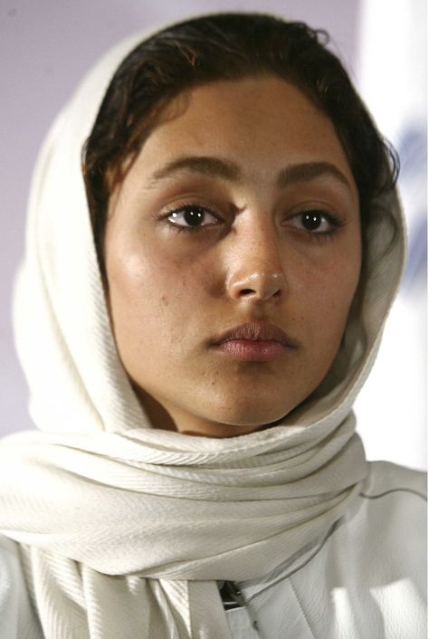 Golshifteh Farahani Extraction, Farahani Golshifteh, Beautiful Jewish Women, Models To Draw, Face Study, Face Drawing Reference, Human Reference, Face Reference, Face Photography