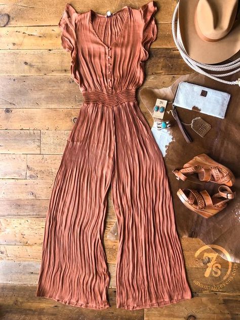 Western Business Attire, Southwestern Outfits, Western Business, Western Style Dresses, Estilo Country, Western Style Outfits, Western Outfits Women, Western Chic, Jumpsuit Outfit