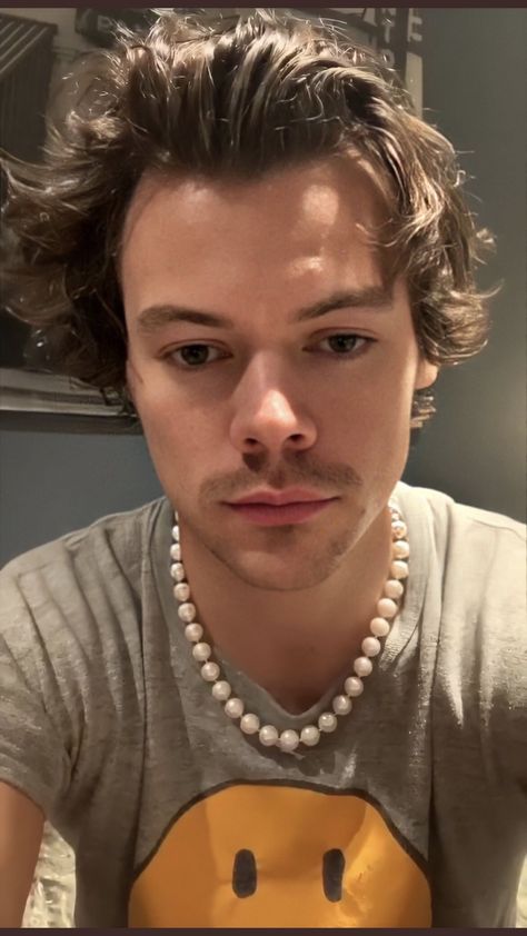 Harry Styles Selfie, هاري ستايلز, Harry 1d, Harry Styles Cute, Harry Styles Wallpaper, Harry Styles Pictures, Harry Styles Photos, Louis And Harry, Mr Style