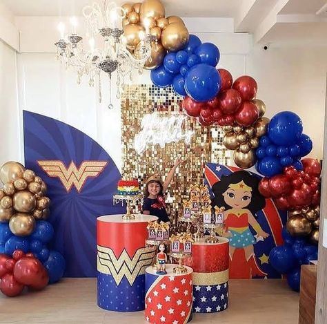 Wonder Woman Balloon Garland, Wonder Woman Party Decorations, Wonder Woman Birthday Party, Sibling Birthday Parties, Girl Superhero Party, Wonder Woman Party, Wonder Woman Birthday, Wonder Women, Fourth Birthday