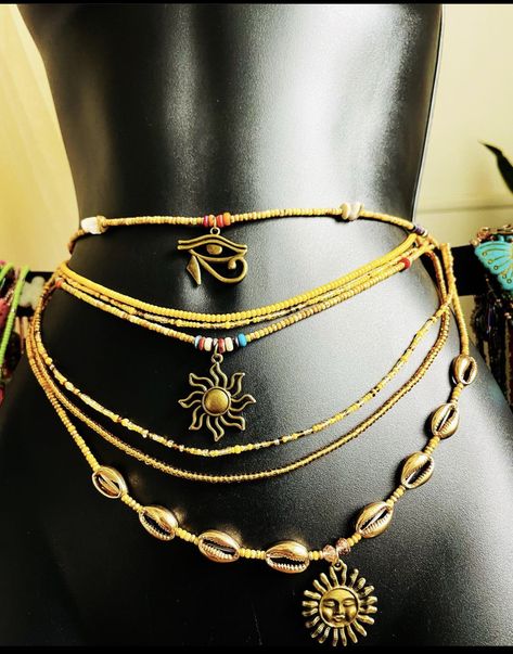 Earthy Boho Jewelry, Plus Size Body Jewelry, Black Earthy Girl Aesthetic Jewelry, Spiritual Jewelry Aesthetic, Waist Jewelry Aesthetic, Waist Beads Aesthetic, Stomach Jewelry, Omega Taehyung, Earthy Accessories