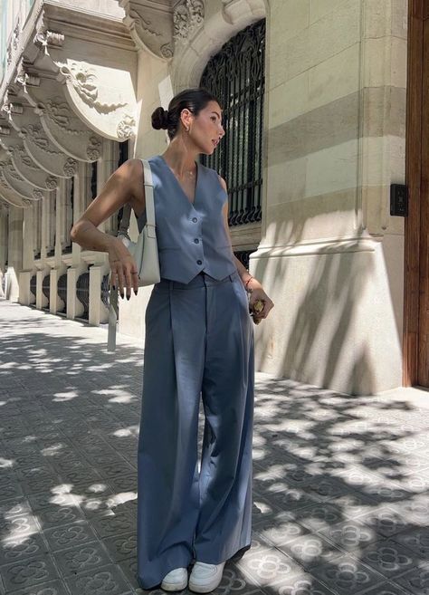 London Outfit Summer, Greece Outfit Ideas, Brunch Outfit Summer, Vacation Outfit Summer, Outfit Europe, Outfit London, Vest Outfits For Women, Greece Outfit, Look Zara