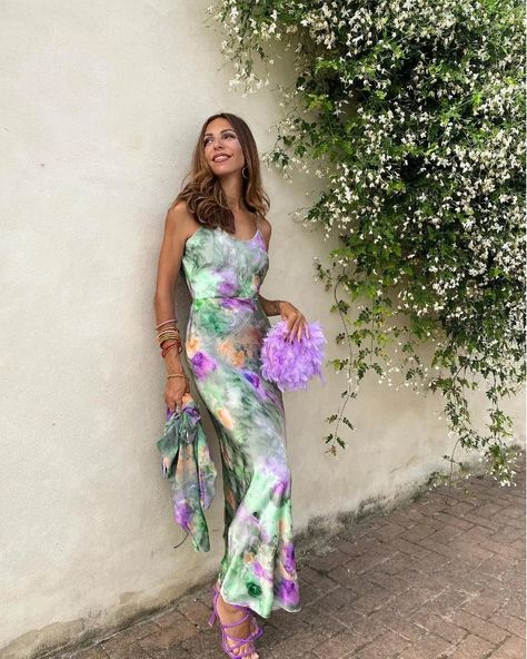 🌞 Unleash your inner beach goddess with this Tie Dye Maxi Dress! The backless design and detachable sleeves make it the ultimate summer statement. 🌸👗 #Summer2024 #TieDyeVibes #BeachChic #BacklessFashion #MaxiDressGoals #HighWaistElegance https://miazajfashion.com/products/womens-sexy-backless-tie-dye-beach-maxi-dress-with-detachable-sleeves-summer-2024-high-waist-sling-dress Long Robes, Detachable Sleeves, Tie Dye Maxi Dresses, Tie Dye Maxi, Dress 2024, Beach Maxi Dress, Sling Dress, Maxi Robes, Linen Pants Women