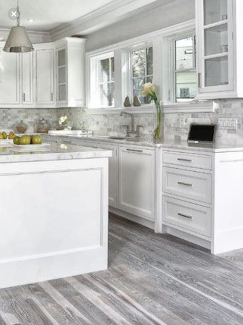 Grey floors, white cabinets Grey Kitchen Walls White Cabinets, Grey Floors, Kitchen Cabinets Grey And White, Light Grey Kitchen Cabinets, Grey Kitchen Walls, Model Dapur, Grey Kitchen Floor, Interior Dapur, Gray And White Kitchen