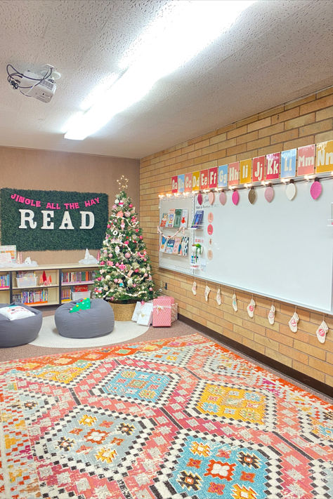 Classroom Lounge Area, Bootcamp Room Transformation, Teacher Aesthetic Classroom, Teacher Classroom Ideas Elementary, Elementary School Teacher Aesthetic, Elementary Teacher Aesthetic, Classroom Ideas Elementary, Teacher Classroom Ideas, Elementary Classroom Decor Themes