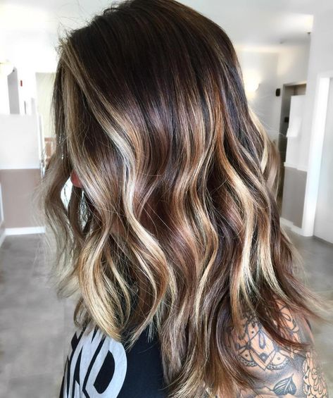 Tri-Color Balayage Hair Medium Balayage Hair, Medium Balayage, Reddish Highlights, Balayage Ombre Hair, Balayage Styles, Darker Hair, Rambut Brunette, Brunette Ombre, Color Balayage