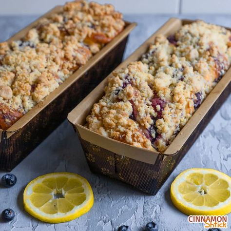 Blueberry Lemon Crumb Babka - Best Blueberry Babka Recipe Lemon Babka, Babka Cinnamon, Blueberry Babka, Babka Bread, Babka Recipe, Spring Baking, Bread Packaging, Lemon Blueberry Bread, Blueberry Bread