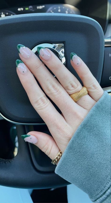 Red And Green French Tips, Green Oval Nails, Green French Tip Nails, Nails French Manicure, Emerald Green Prom, Green Dip, Green Dips, Quinceanera Nails, Emerald Green Prom Dress