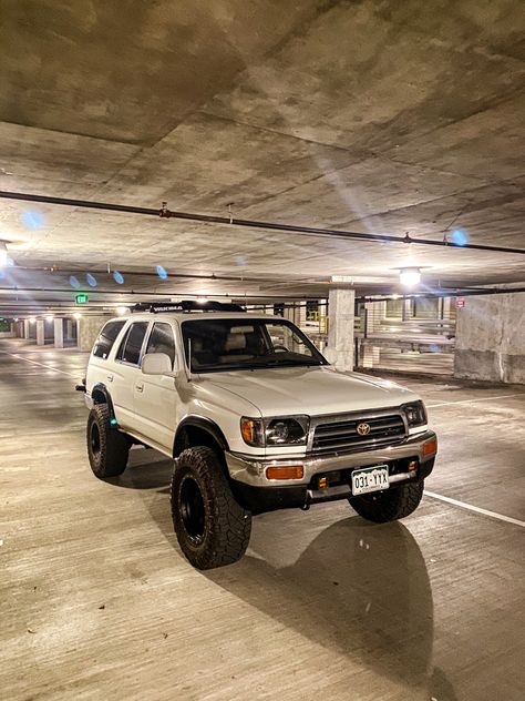 3rd gen 4runner on 33s 97 Toyota 4runner, 2nd Gen 4runner Mods, First Gen 4runner, Modded 4runner, Toyota 4runner 1st Gen, 1996 Toyota 4runner, Old Toyota 4runner, Old 4runner, 3rd Gen 4runner Mods