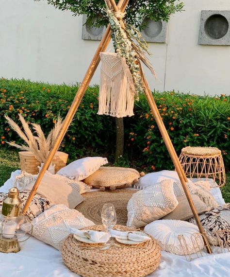 Boho Garden Party, Boho Birthday Party, Deco Champetre, Picnic Inspiration, Picnic Decorations, Picnic Style, Boho Picnic, Boho Garden, Boho Birthday