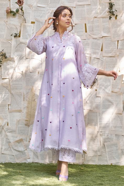 Buy Naaz By Noor Purple Cotton Chanderi Heart Thread Embroidered Kurta And Pant Set Online | Aza Fashions Kalamkari Dresses, Modest Casual Outfits, Lace Dress Design, Kurta Pant Set, India Dress, Designer Kurti Patterns, Simple Kurti Designs, Beautiful Pakistani Dresses, Fashion Sketches Dresses