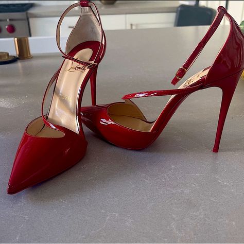 Christian Louboutin Red Heel. Never Worn Size 40. Originally $950 + Tax. Red Heels Louboutin, Christian Louboutin Red Heels, Platform Louboutin Heels, Red High Heels Classy, Red Louboutin Heels, Musa Outfits, Dark Red Heels, Red Bottom Heels Christian Louboutin, Louboutin Wedding Shoes