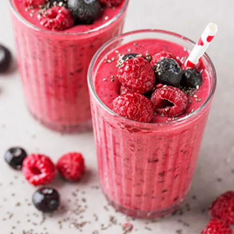 Hemp Milk Smoothie, Crohns Friendly Recipes, Crohns Diet, Blueberry Muffin Smoothie, Carrot Cake Smoothie, Frozen Fruit Smoothie, Red Smoothie, Smoothie Fruit, Pumpkin Pie Smoothie