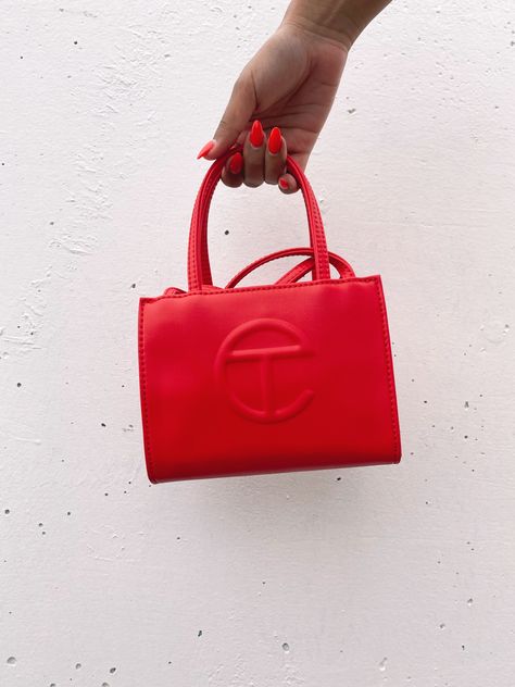 Red Telfar Bag, Telfar Bags, 16 Gifts, Telfar Bag, Creative Photoshoot, Ig Captions, Sweet 16 Gifts, Creative Photoshoot Ideas, T Baby